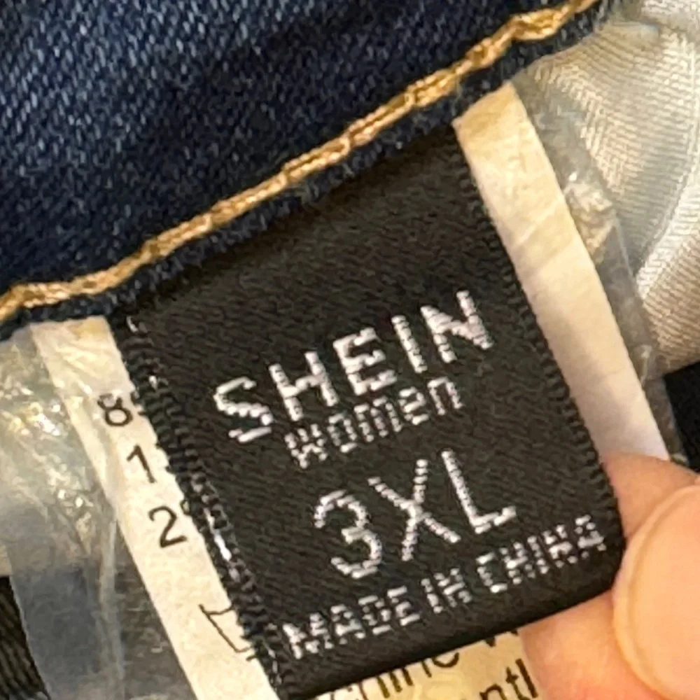 SHEIN | Plus Size Factory Distressed High Rise Stretchy Skinny Jeans